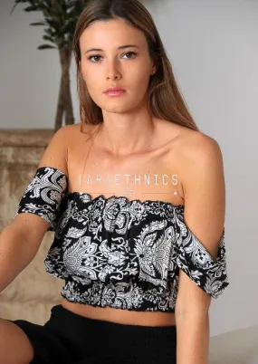 Crop Top Sulia in Paisley Black Print